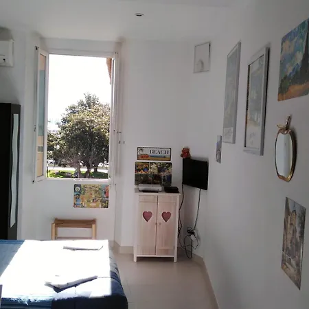 Apartment Studio Cosy Au Coeur De 18 M² A 5 Min Du Palais Des Festivals