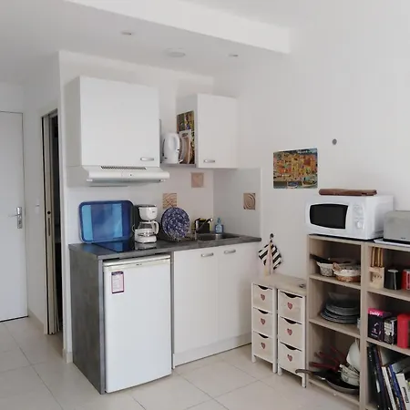 Studio A Avec Magnifique Vue Sur La Et Wifi A 200 M De La Plage