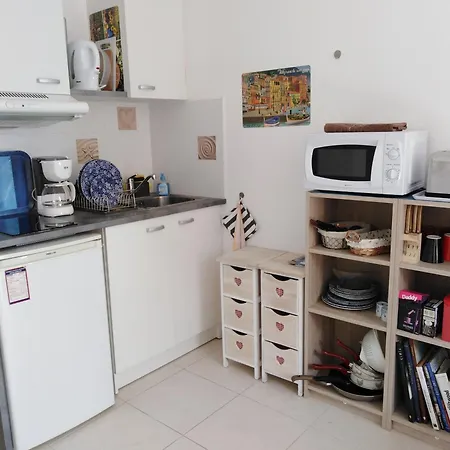 Apartment Studio Cosy Au Coeur De 18 M² A 5 Min Du Palais Des Festivals